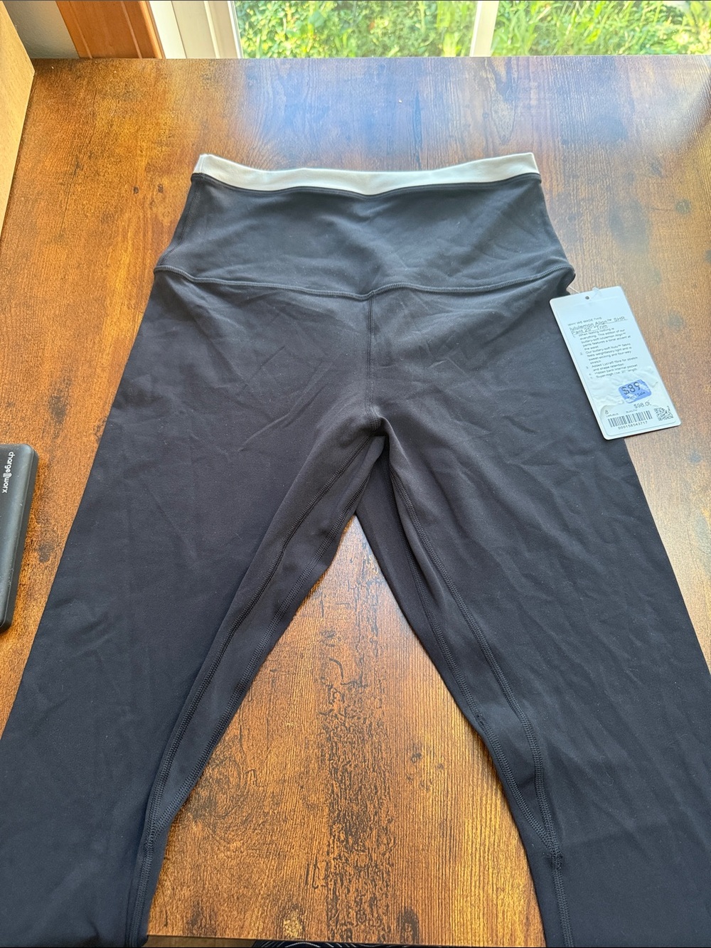 Lululemon Align Super High-Rise 25” Trim Leggings Black/Ivory Size 8 NWT